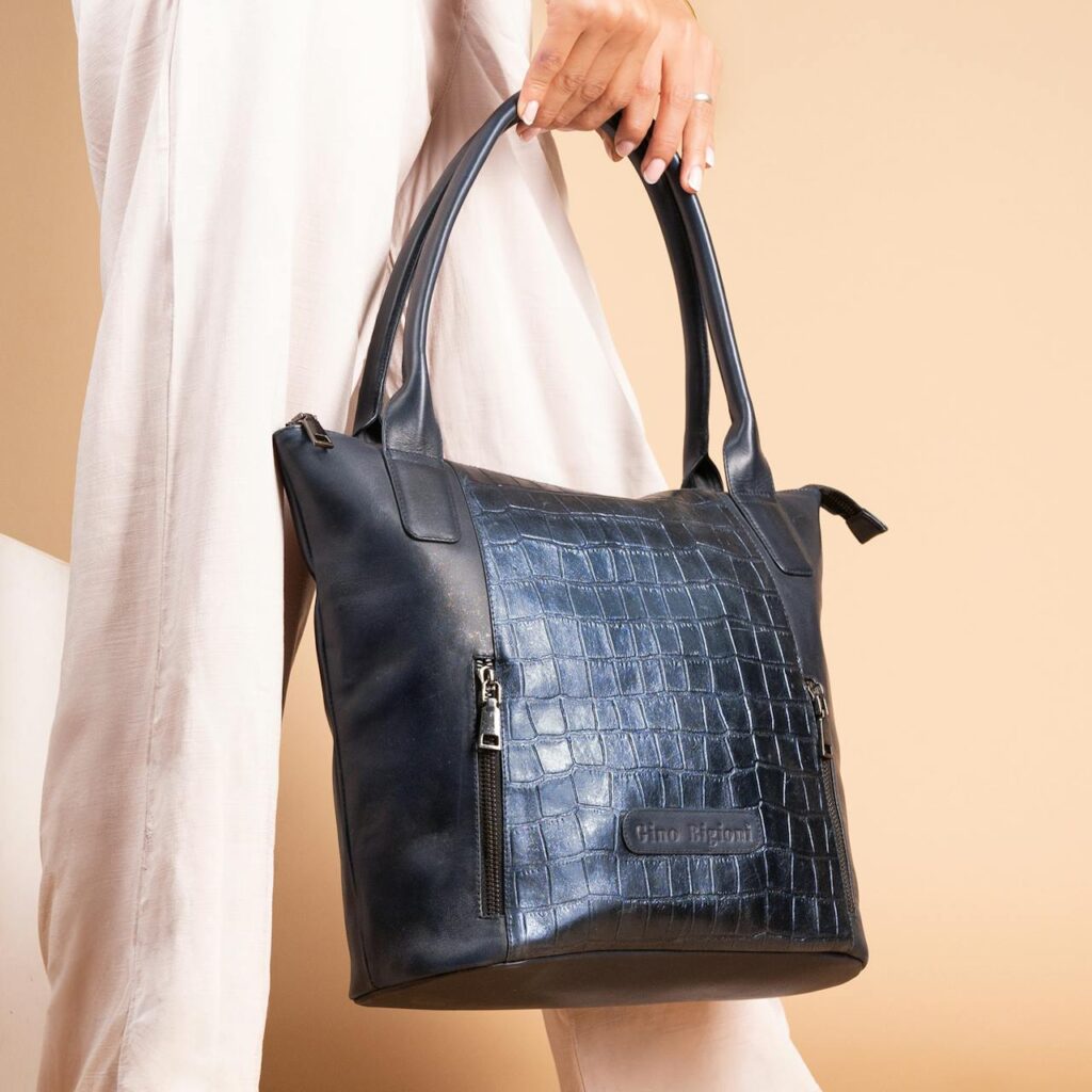 black_leather_tote_bag